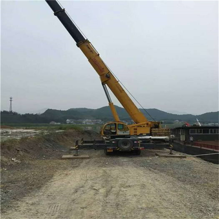 微山重型吊车租赁费用